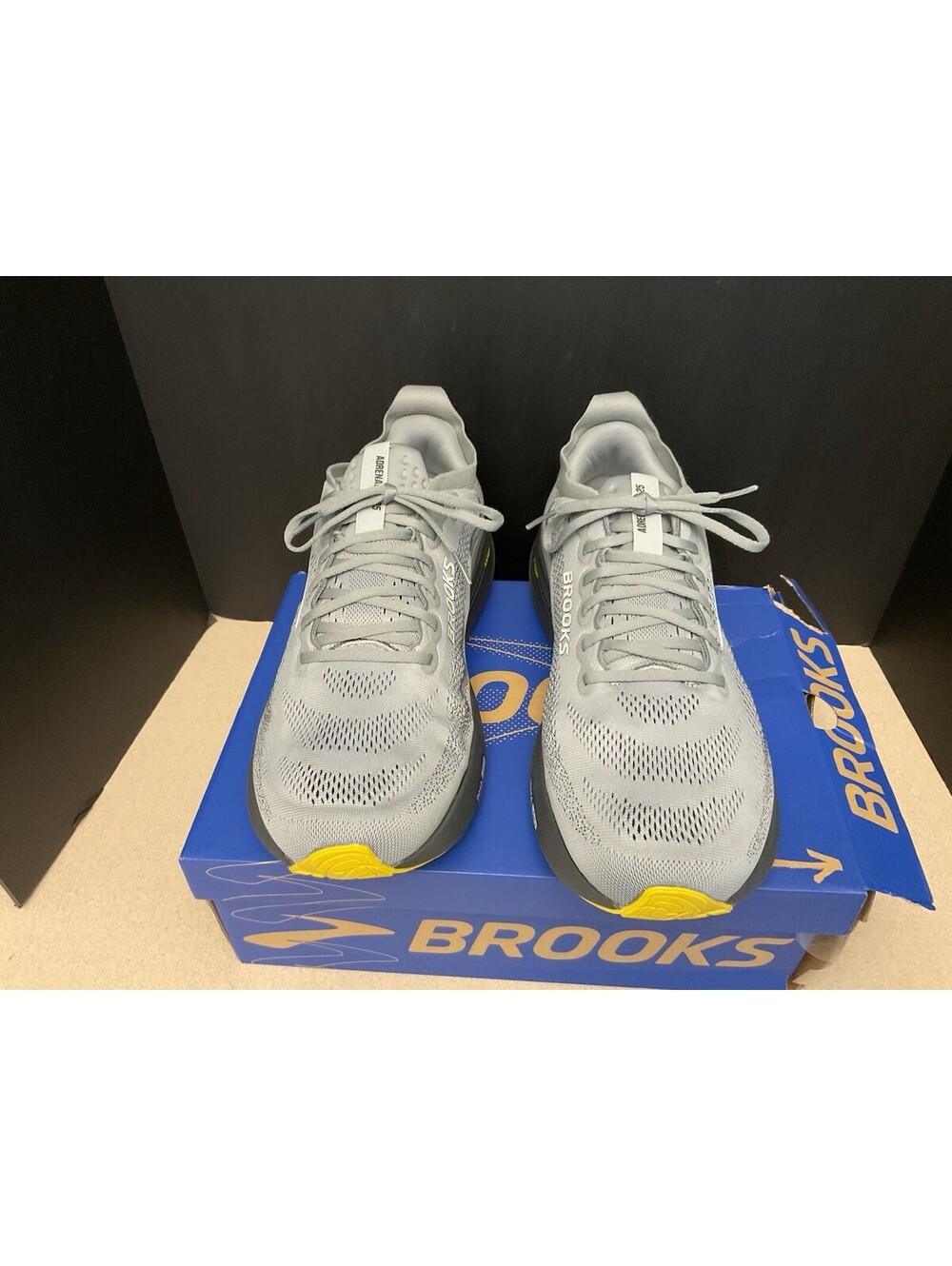 New! Mens Brooks Adrenaline GTS 25 Primer Grey/Ebony/Jasmin Shoes. Size 12.5-4E. - Picture 4 of 10